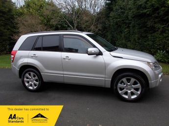 Suzuki Grand Vitara 2.4 VVT SZ5 SUV 5dr Petrol Manual 4WD Euro 5 (169 ps)