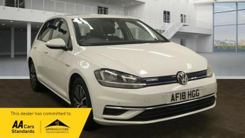 Volkswagen Golf SE NAVIGATION TSI EVO