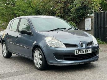 Renault Clio 1.6 VVT Expression 5dr
