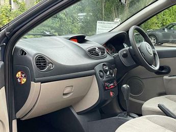 Renault Clio 1.6 VVT Expression 5dr