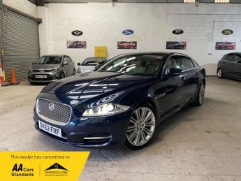 Jaguar XJ 3.0 V6 Portfolio Saloon 4dr Petrol Auto Euro 5 (s/s) (LWB) (340 