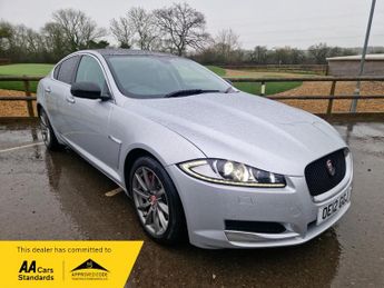 Jaguar XF 2.2d Premium Luxury Saloon 4dr Diesel Auto Euro 5 (s/s) (190 ps)