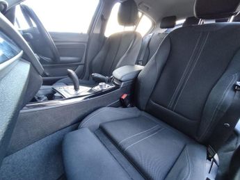 BMW 1 SERIES 118d SPORT