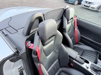 Mercedes SLK SLK200 BLUEEFFICIENCY AMG SPORT+FULL HISTORY+3M WARRANTY+05/2026