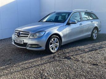 Mercedes C Class 2.1 C220 CDI BlueEfficiency Executive SE Euro 5 (s/s) 5dr