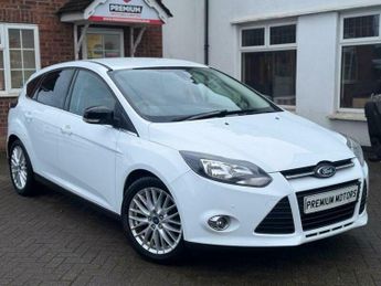 Ford Focus 1.0T EcoBoost Zetec Navigator Euro 5 (s/s) 5dr