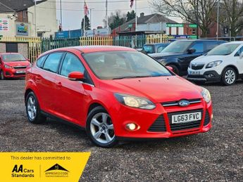 Ford Focus 1.6 Zetec Navigator Powershift Euro 5 5dr