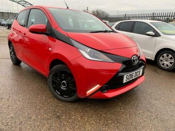 Toyota AYGO 1.0 VVT-i x-play Euro 6 5dr