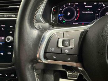 Volkswagen Tiguan 1.5 TSI EVO R-LINE TECH SUV