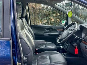 Ford Galaxy 2.8i Ghia Automatic 200 Bhp | 7 Seater _ Heated Leather Seats _ 
