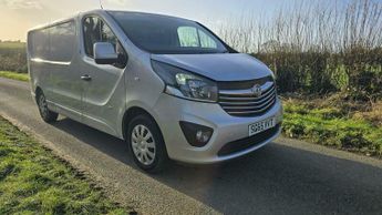 Vauxhall Vivaro 1.6 CDTi 2900 BiTurbo ecoFLEX Sportive L2 H1 Euro 5 (s/s) 5dr