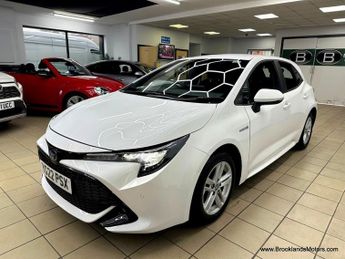 Toyota Corolla 1.8 ICON TECH [SAT NAV, HEATED SEATS & REVERSE CAMERA]