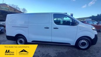 Vauxhall Vivaro 1.5D L2H1 F2900 DYNAMIC S/S twin sliding doors. 3 seats