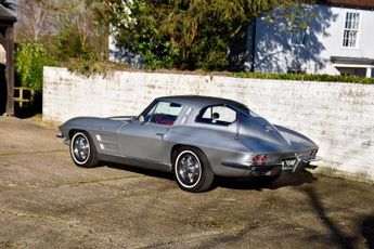Chevrolet Cruze Corvette Stingray Split Window