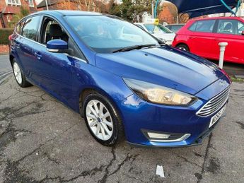 Ford Focus 1.0T EcoBoost Titanium Euro 6 (s/s) 5dr