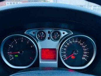 Ford Focus 1.6 Titanium 5dr