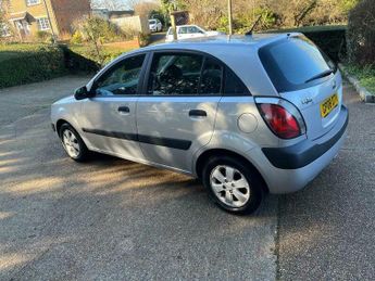 Kia Rio 1.4 2 5dr