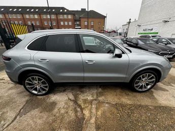 Porsche Cayenne 2.9T V6 S TiptronicS 4WD Euro 6 (s/s) 5dr