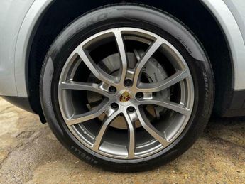 Porsche Cayenne 2.9T V6 S TiptronicS 4WD Euro 6 (s/s) 5dr