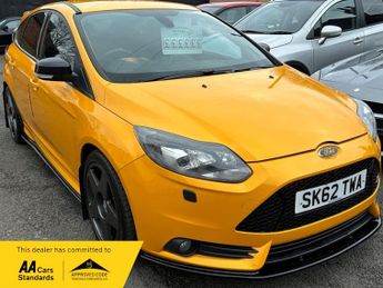 Ford Focus 2.0T EcoBoost ST-3 5dr 246BHP