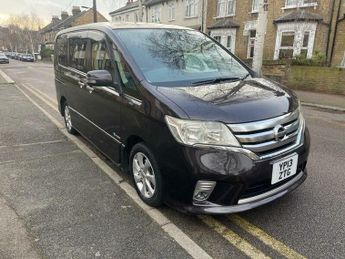 Nissan Serena 2013