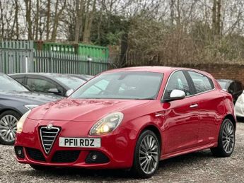 Alfa Romeo Giulietta 1.6 JTDM-2 Veloce Euro 5 (s/s) 5dr