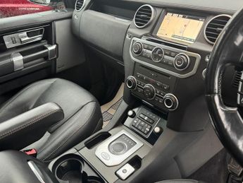 Land Rover Discovery 3.0 SD V6 Landmark SUV 5dr Diesel Auto 4WD Euro 6 (s/s) (256 bhp