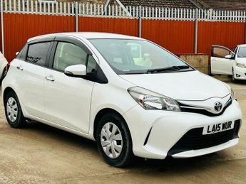 Toyota Yaris 1.33 Dual VVT-i Icon Plus Multidrive S Euro 5 5dr