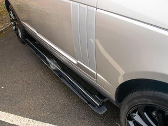 Land Rover Range Rover SDV8 VOGUE SE - Sliding Pan Roof - 22in Alloys