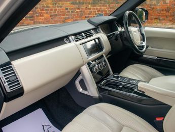 Land Rover Range Rover SDV8 VOGUE SE - Sliding Pan Roof - 22in Alloys