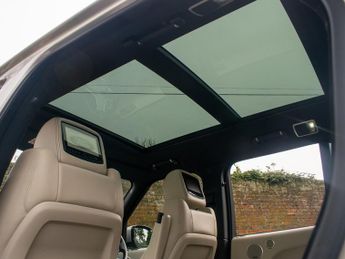 Land Rover Range Rover SDV8 VOGUE SE - Sliding Pan Roof - 22in Alloys