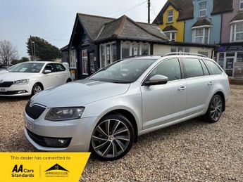 Skoda Octavia 2.0 TDI Laurin & Klement DSG Euro 5 (s/s) 5dr