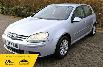 Volkswagen Golf 1.6 FSI Match 5dr