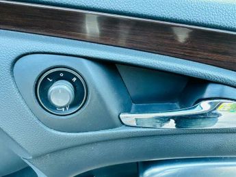 Vauxhall Insignia 2.0 CDTi Elite Nav Auto Euro 5 4dr