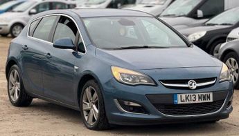 Vauxhall Astra 1.6 16v SRi Euro 5 5dr