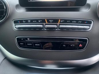 Mercedes V Class V220 D SPORT LWB