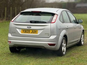 Ford Focus 1.6 Zetec 5dr