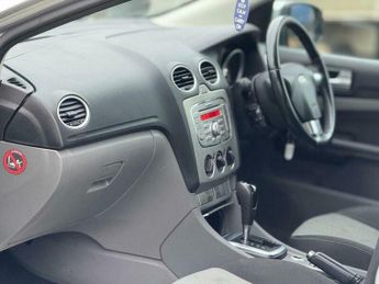 Ford Focus 1.6 Zetec 5dr