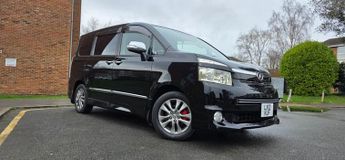 Toyota Voxy X 2.0L PETROL AUTO 8 SEATS 5 DR