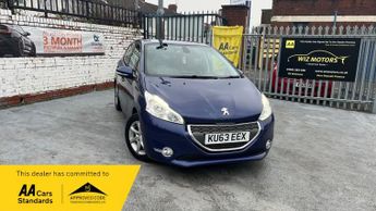 Peugeot 208 1.2 VTI Alluri hatchback