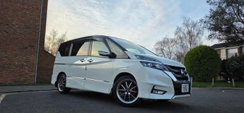 Nissan Serena 2.0 PURE DRIVE S-HYBRID AUTO 8 SEATS