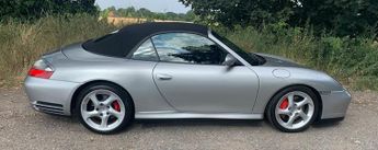 Porsche 911 CARRERA 4S