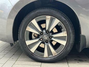 Nissan Leaf 30kWh Tekna Auto 5dr