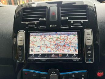 Nissan Leaf 30kWh Tekna Auto 5dr