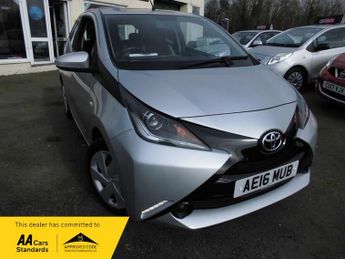 Toyota AYGO VVT-I X-PLAY