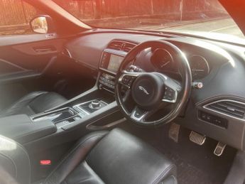 Jaguar F-Pace R-SPORT AWD