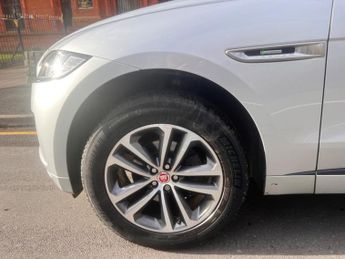 Jaguar F-Pace R-SPORT AWD