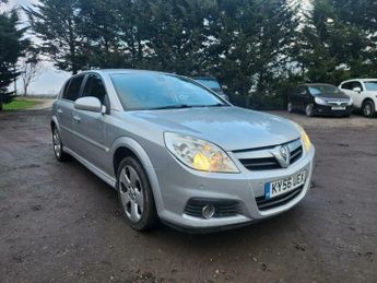 Vauxhall Signum 2.2i 16v Elite 5dr