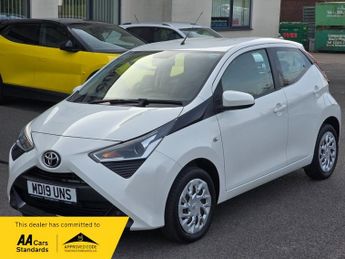 Toyota AYGO VVT-I X-PLAY