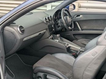 Audi TT 2.0 TDI Black Edition S Tronic quattro Euro 5 3dr